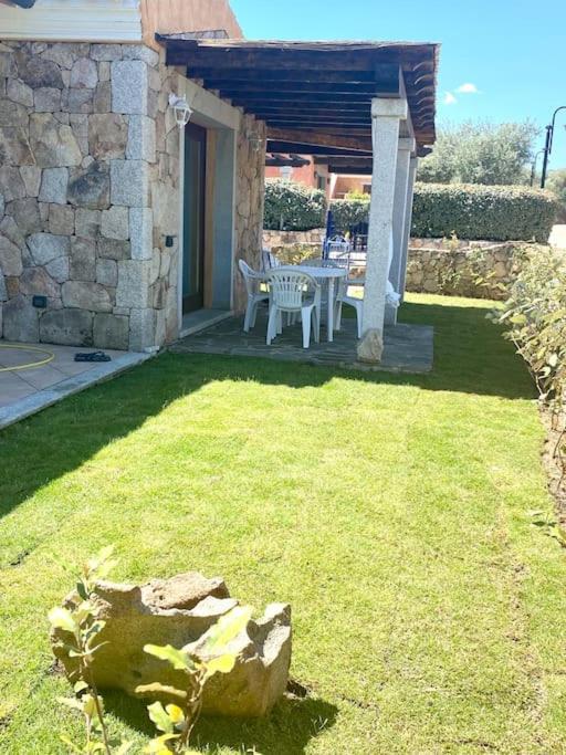 Villa Azzurra Sul Mare Budoni Exterior photo