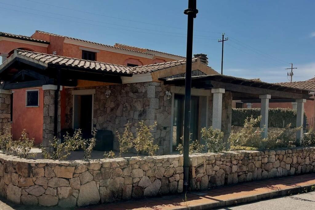 Villa Azzurra Sul Mare Budoni Exterior photo