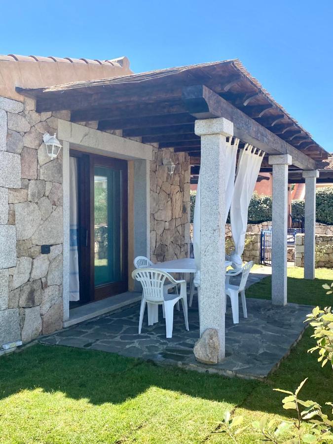 Villa Azzurra Sul Mare Budoni Exterior photo