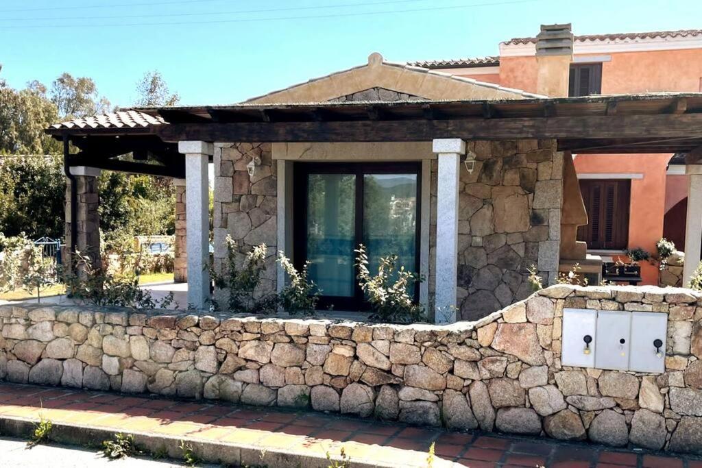 Villa Azzurra Sul Mare Budoni Exterior photo